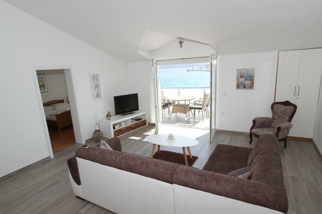 Kuca-Eldic Apartment Рогозница Екстериор снимка