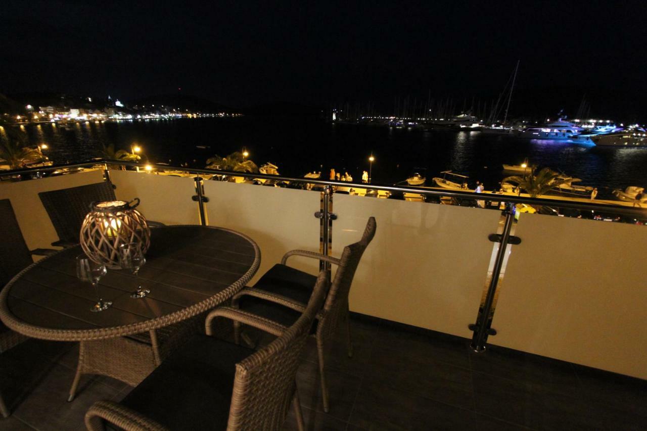 Kuca-Eldic Apartment Рогозница Екстериор снимка